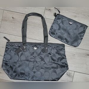 🐎 Used Satin Large Gray Coach Print Shopper Tote/Small Zip Purse